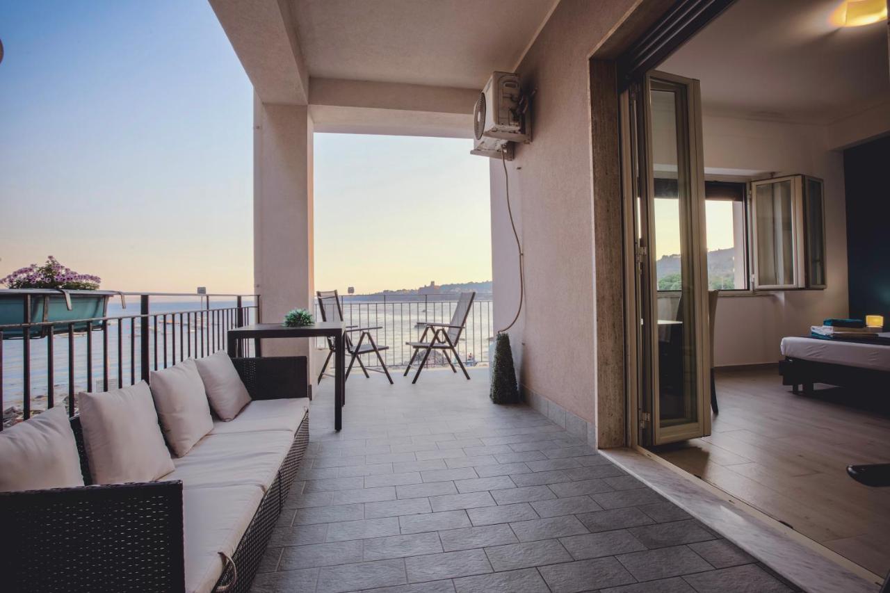 Bed and Breakfast Oasis Aci Castello Exterior foto