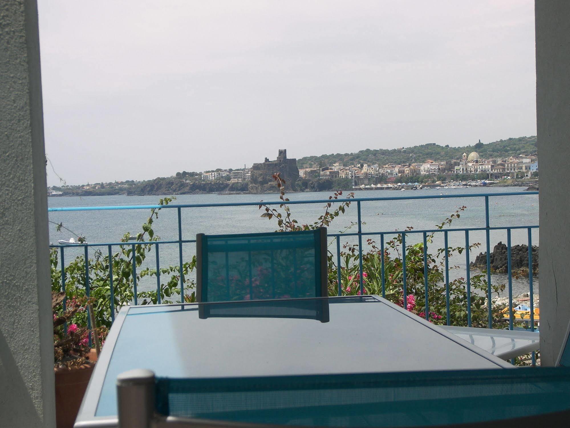 Bed and Breakfast Oasis Aci Castello Exterior foto